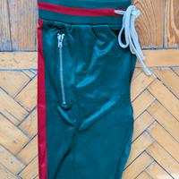 Pantaloni Verdi Strisce Rosse – MNML