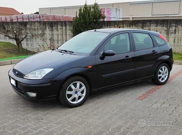 Ford Focus.    2.0    16v    130Cv.      Benzina 