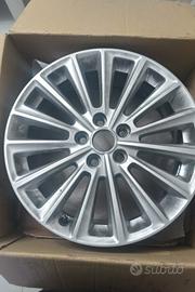 cerchi in lega 17 originali Ford focus 