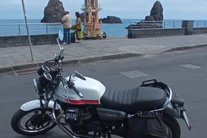 Moto Guzzi v7 special 850