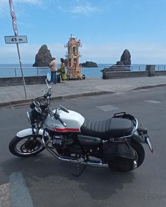 Moto Guzzi v7 special 850