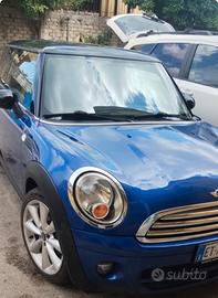 Mini Cooper €2.800