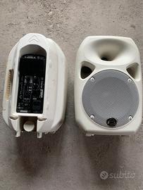 Mixer e casse musica