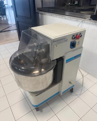 Impastatrice a braccia tuffanti professionale