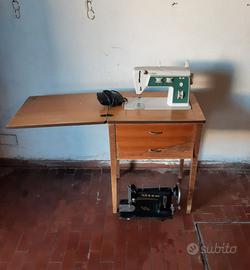 Macchina da cucire singer con mobile da collezione