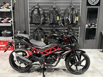 Benelli BN 125 Casco in omaggio !