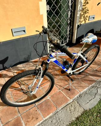 Bicicletta ragazzo, prima dimensione da adulto