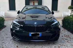 Bmw m135i xdrive 2021