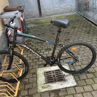 bicicleta MTB B-TWINRockrider 340