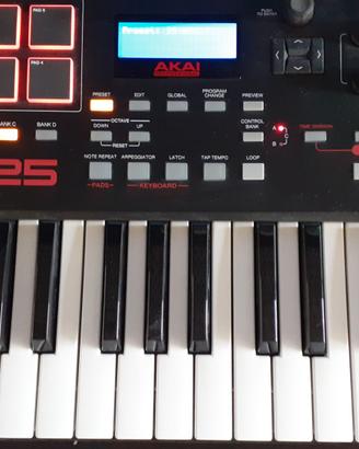 Akai MPK 225 Master Keyboard Tastiera Midi