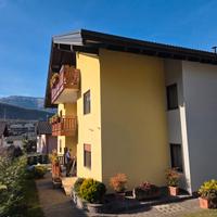 finestre in legno con vetro camera