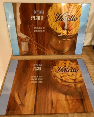 ELEMENTO DECORATIVO IN VETRO PER LA CUCINA 