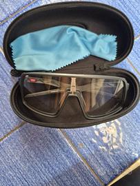 oakley sutro 