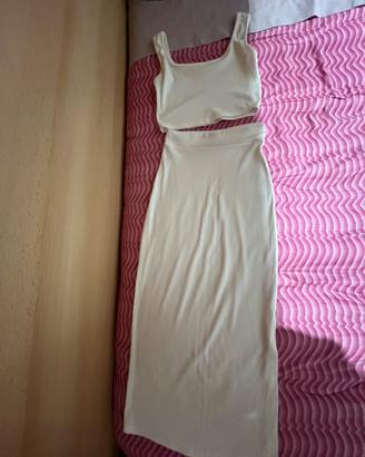 completo bianco top e gonna