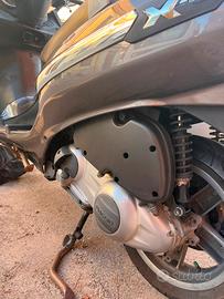 scooter piaggio x evo250