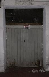 Garage in zona Fiori a Terni