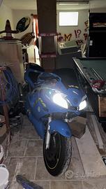 Yamaha R6