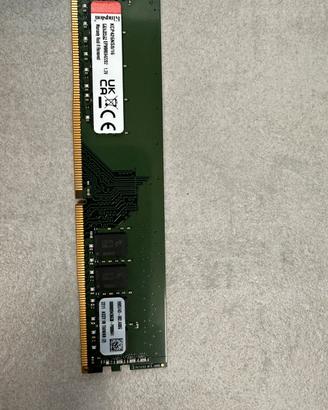 1 banco RAM Kingston 16GB DDR4 2666