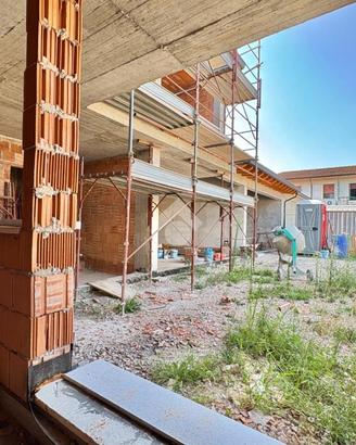 4 LOCALI A NOGAROLE ROCCA
