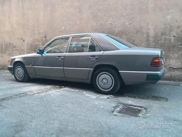 Per Mercedes w124 berlina