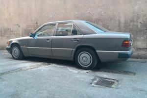 Per Mercedes w124 berlina