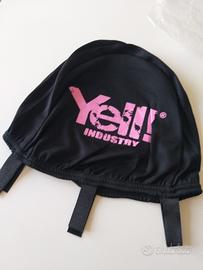 Sotto casco con streparca Yell