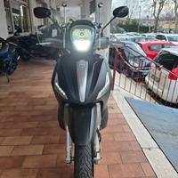 Piaggio Beverly 350 SPORT TOURING ABS