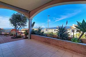 3 LOCALI A CASTELSARDO