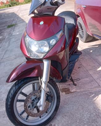 Beverly 125