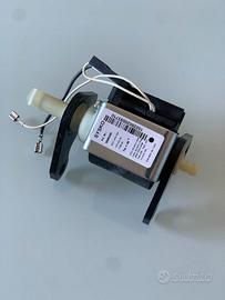Ricambi Nespresso DeLonghi Essenza - pompa acqua