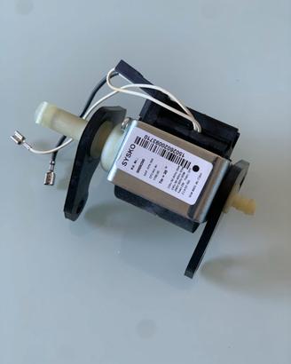 Ricambi Nespresso DeLonghi Essenza - pompa acqua