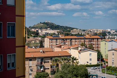 FONSARDA - Quadrivano al 6° piano da ristrutturare