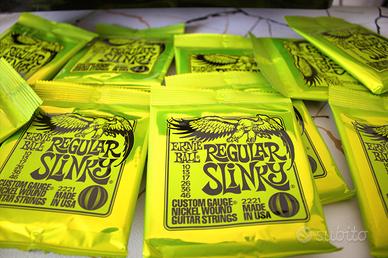 Corde da chitarra ERNIE BALL 2221 Regular Slinky