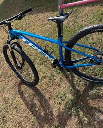 Bicicletta MTB Trek Marlin 6