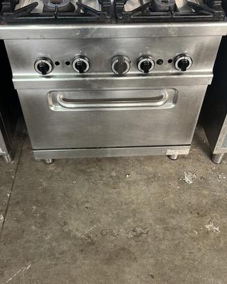 Cucina a gas con forno