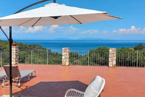 Casa indi in bifamiliare con vista mare e terrazza