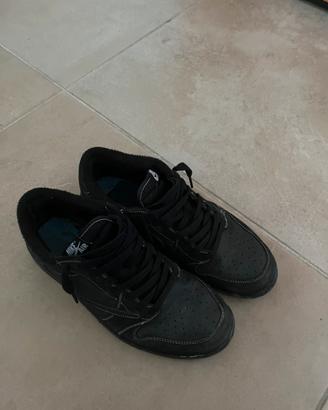 Jordan 1 low travis scott