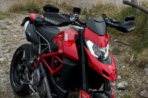 Hypermotard 950