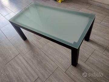 TAVOLO CON PIANO VETRO