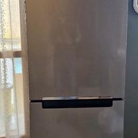 Frigorifero combinato Samsung RB30J3215SA