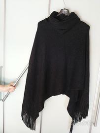 Poncho Mantella con frange Via Condotti.