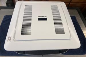 Dometic - Oblo’ FanTastic Breathe 3100