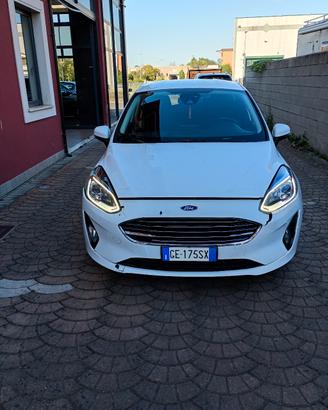 Ford Fiesta titanium ibrida 