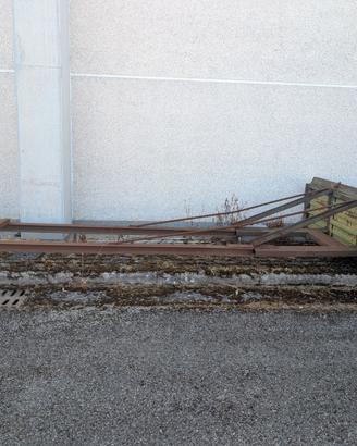 Sponda di ferro