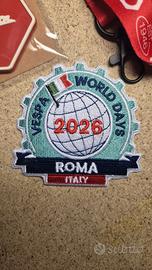Patch toppa ricamata Vespa World Days Roma 2026