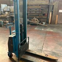 Elevatore elettrico usato