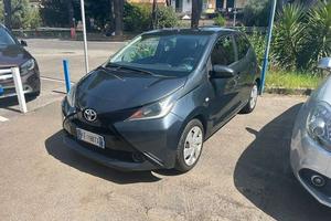 Toyota Aygo Aygo II 2014 5p 1.0 x-play