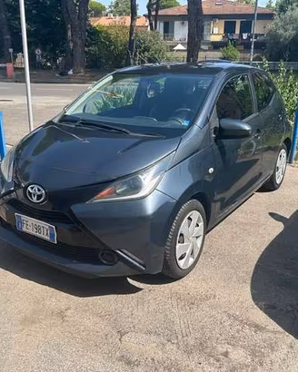 Toyota Aygo Aygo II 2014 5p 1.0 x-play