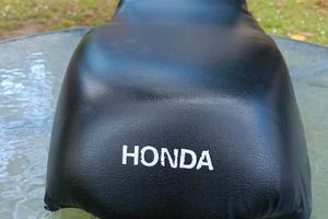 Sella Honda Four