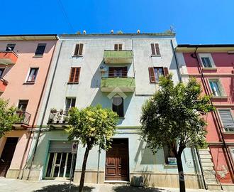 2 LOCALI A COSENZA